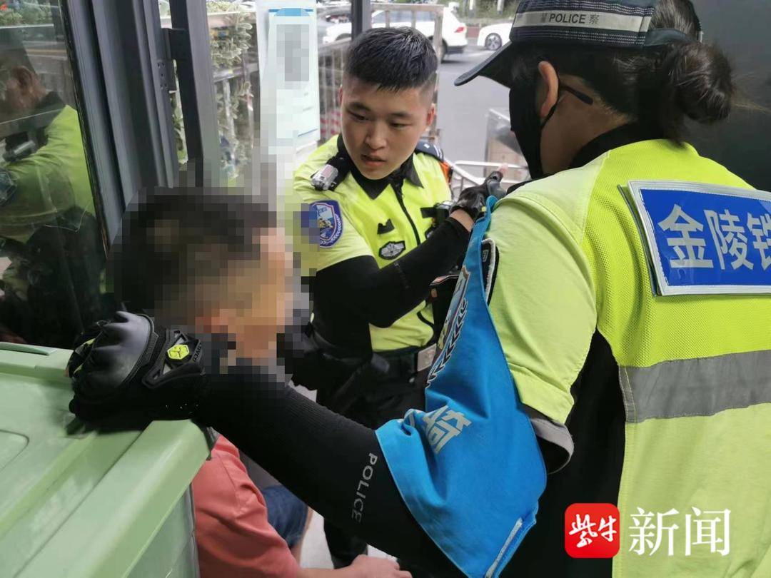 「视频」"铁骑"王汝成:从特战队员到"江苏最美辅警",他成了令人信赖的