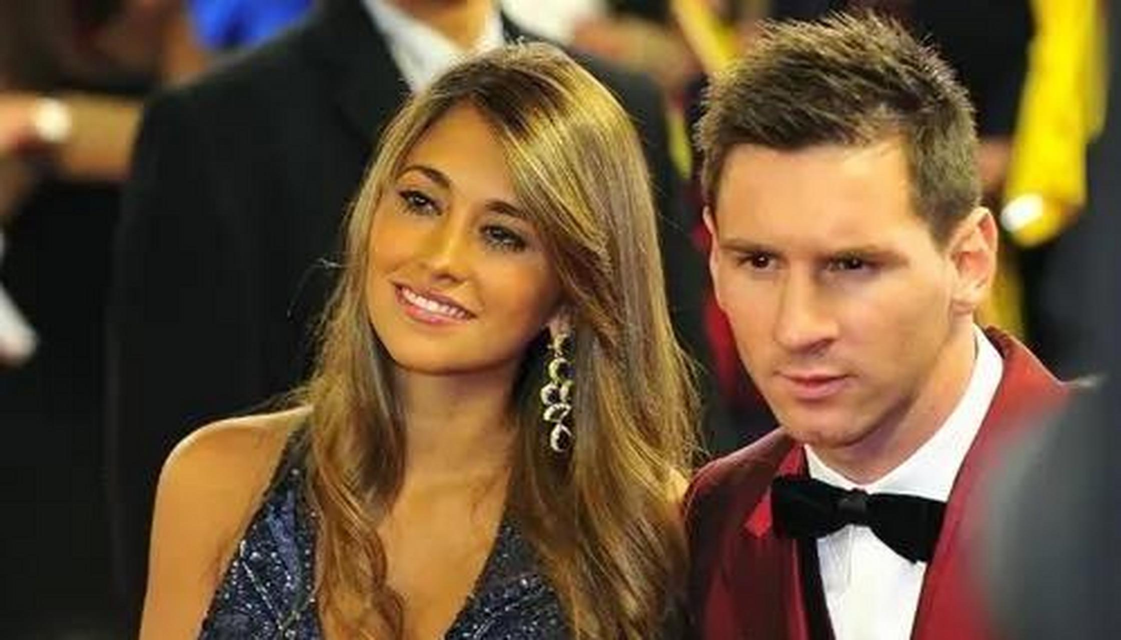 安东内拉(梅西) 外表清纯,性格单纯,和梅西青梅竹马,从未闹过矛盾! 2.