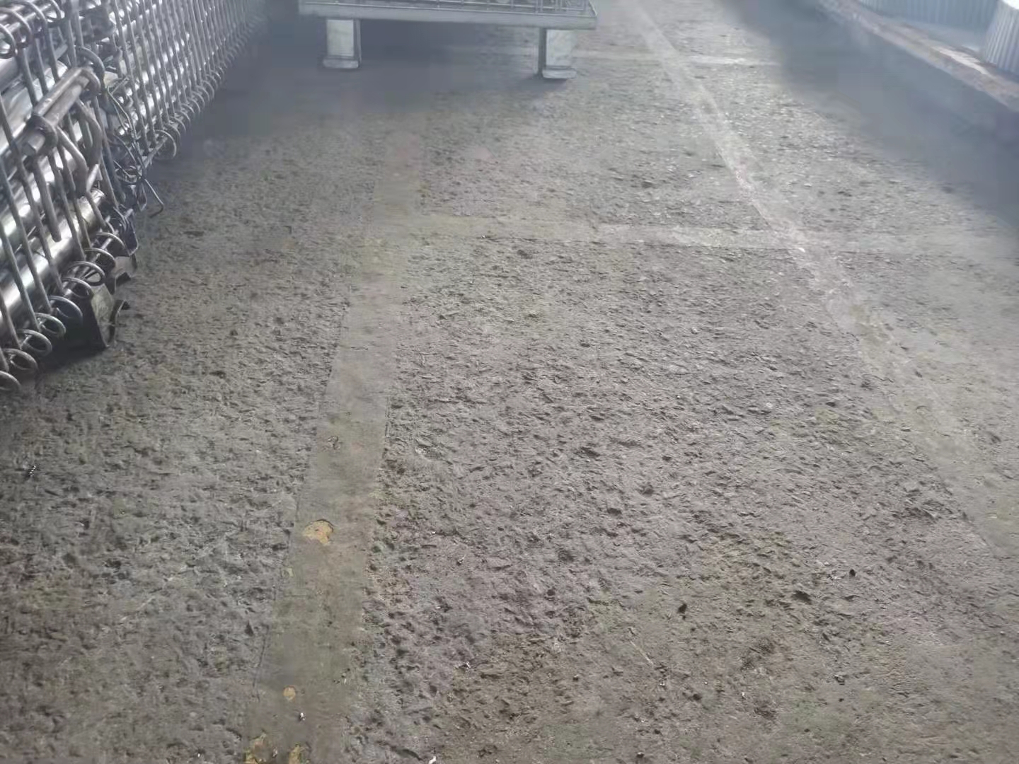 水泥砂浆地面起砂原因分析与修补