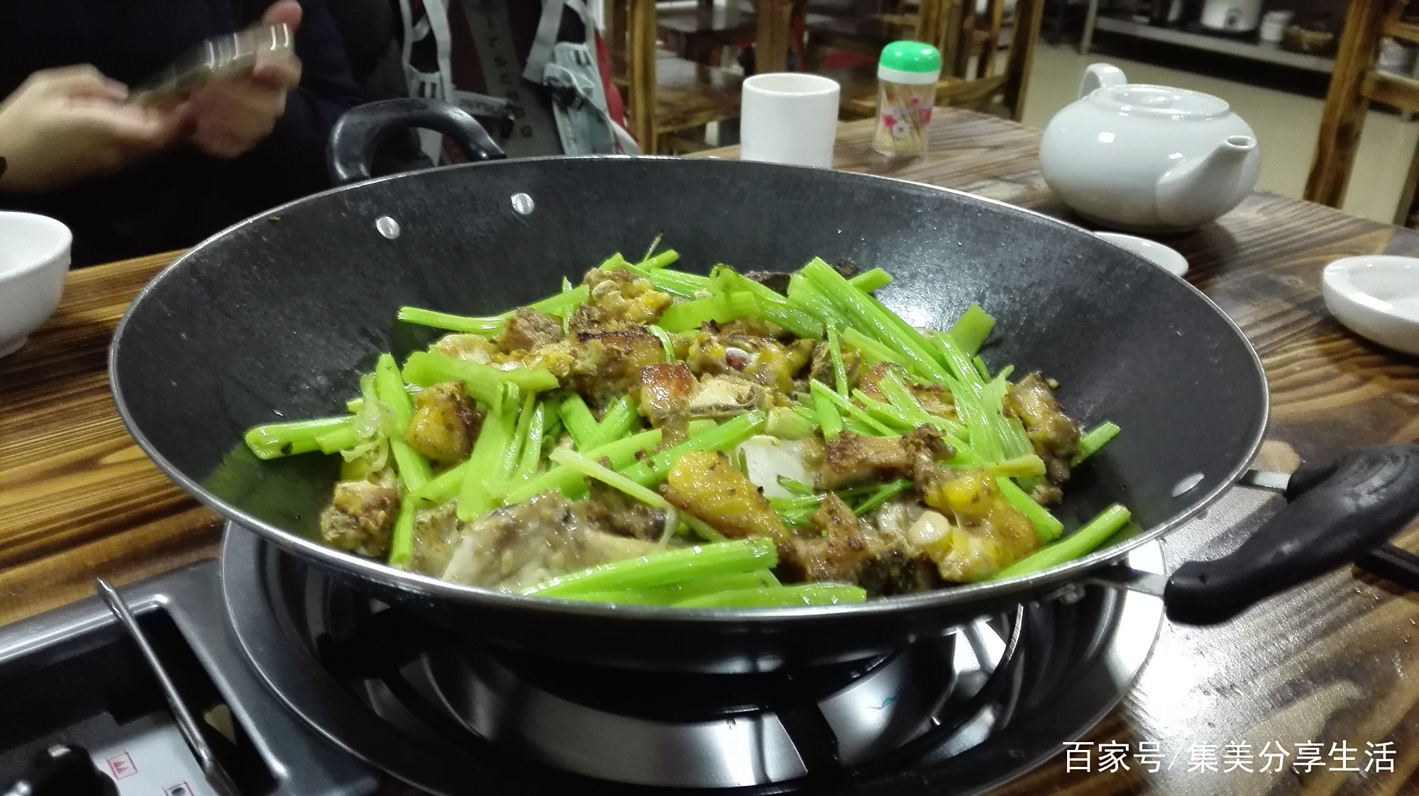 帽峰山旅游美食攻略(帽峰山旅游美食攻略图)