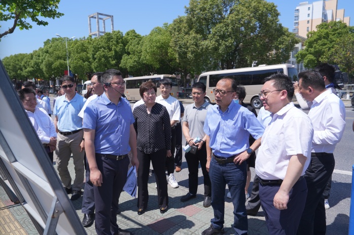 市人大常委会副主任徐毅松来金调研