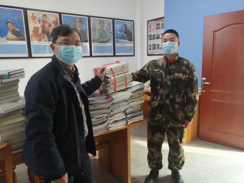 马鞍山市图书馆春节前夕开展文化拥军慰问活动