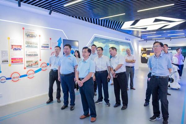 安徽省人大领导张万方同志莅临六安钢铁控股集团调研指导工作