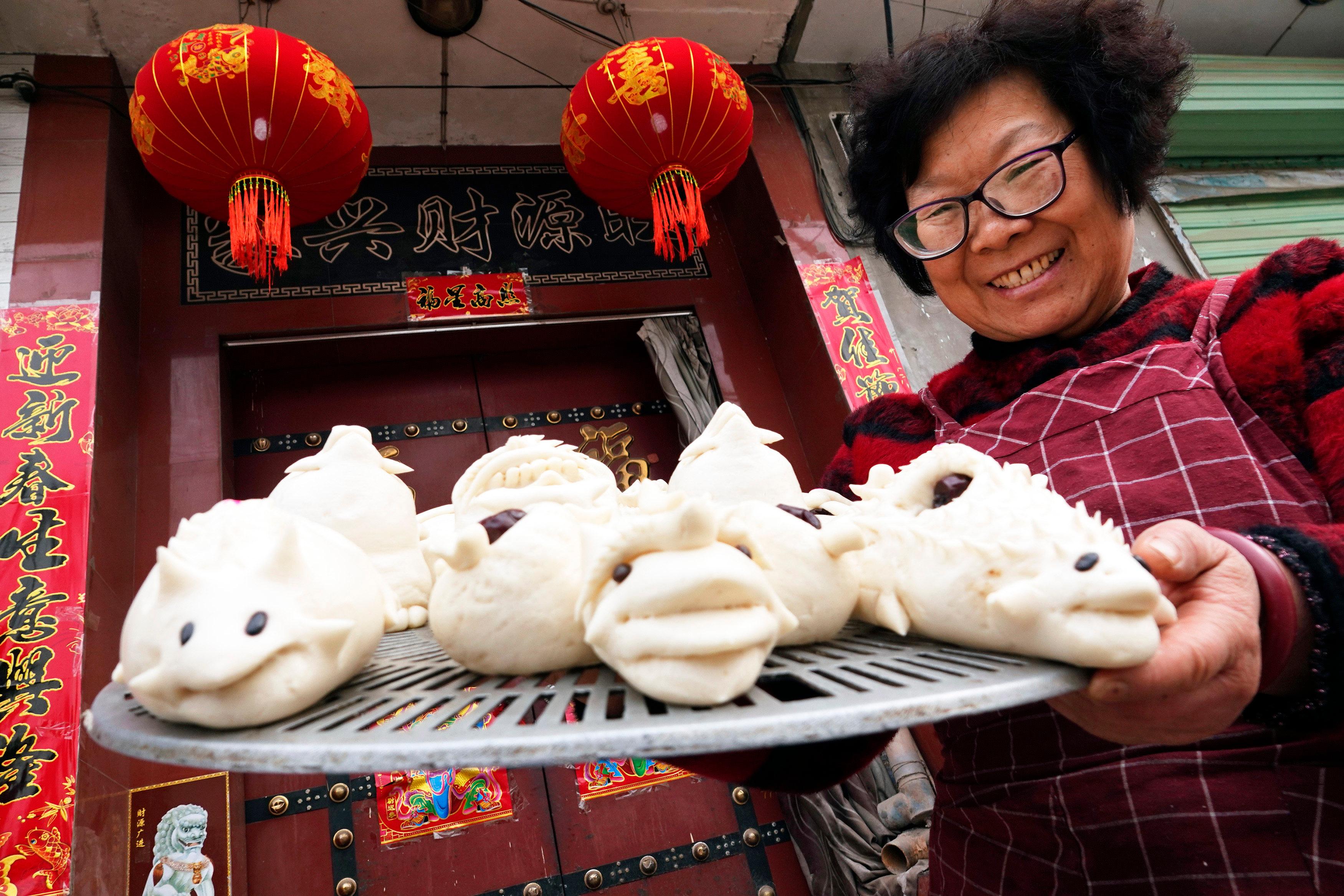 山西晋南:巧手蒸花馍 欢喜闹元宵