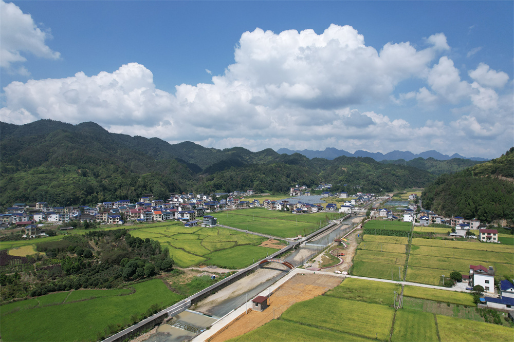 湖南省保靖县甘溪村:一核五共推进乡村振兴