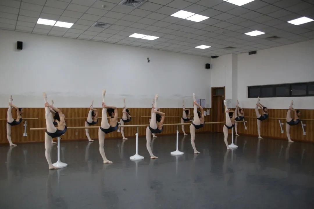 神采飞扬!青岛艺术学校舞蹈专业课期末考试圆满结束