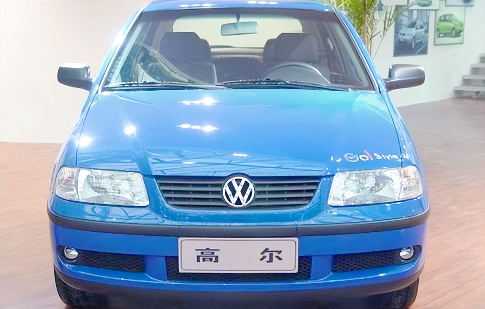 大众高尔2023款亮相,简约设计搭载经济动力