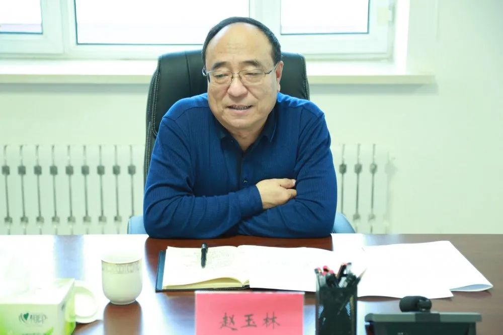 旗委书记赵玉林看望慰问纪检监察和巡察干部