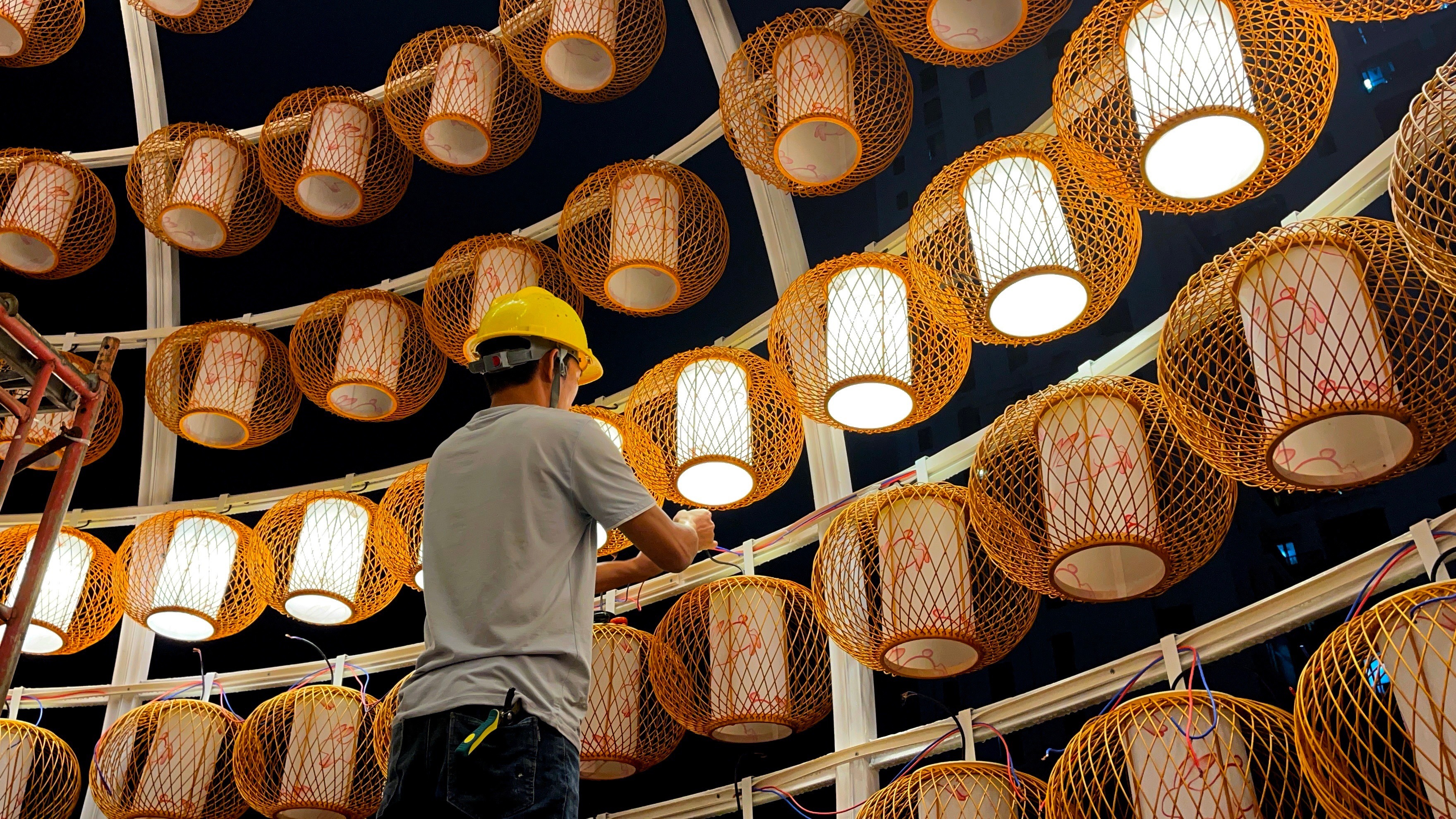 人间至美是《团圆》,416个非遗灯笼点亮假日"小确幸"