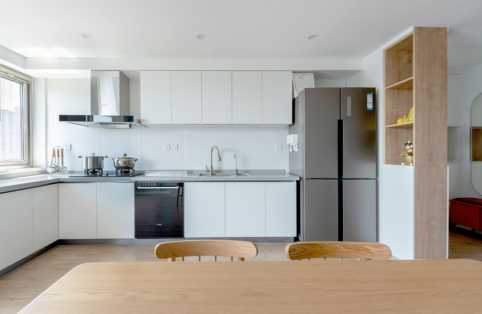 厨房开放式设计,给予你空间极致的通透感