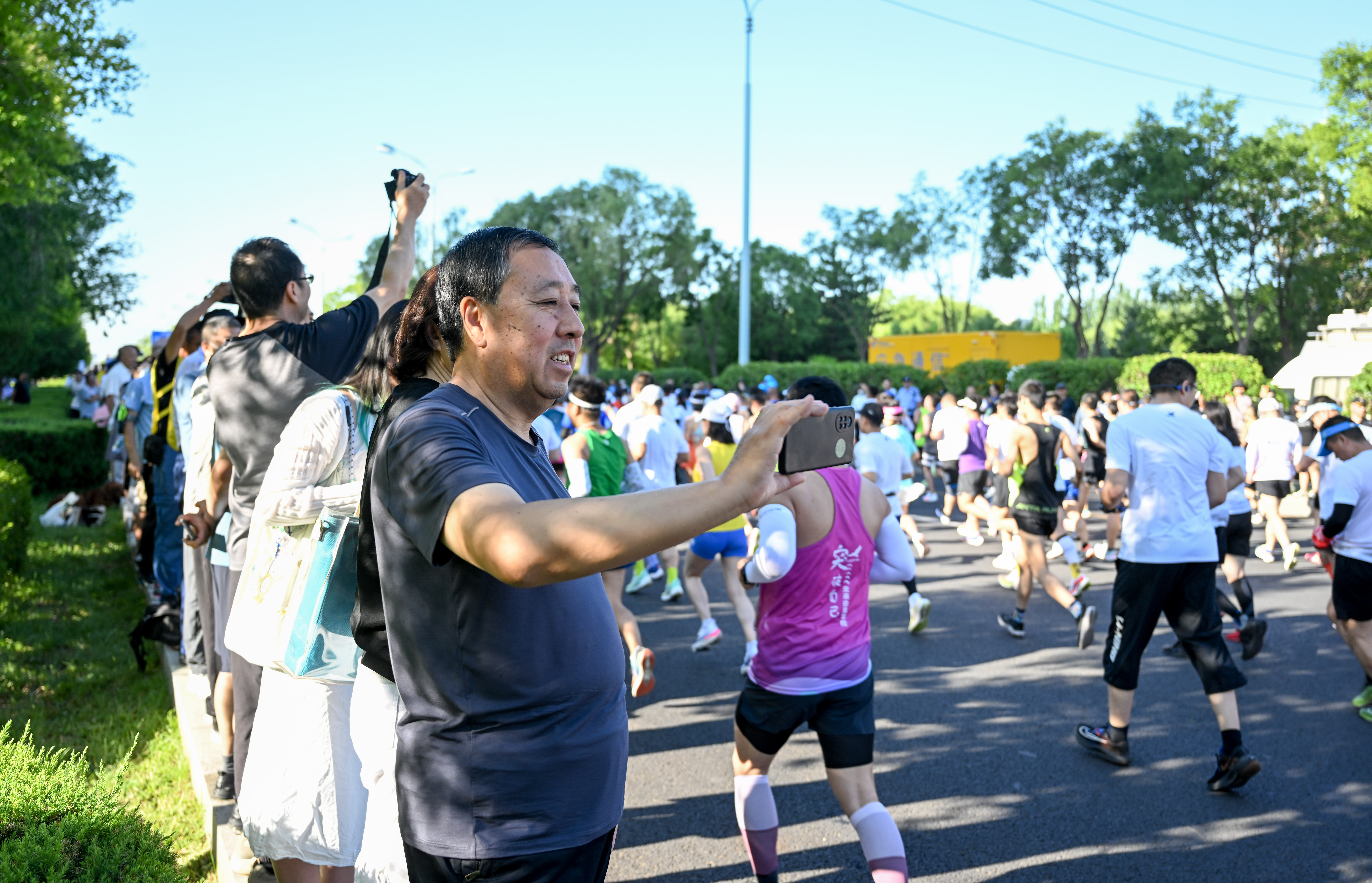 马拉松——2023呼和浩特马拉松鸣枪开跑