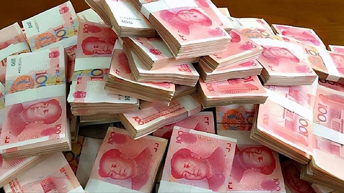 纪实:内蒙古黑老大易连峰,涉嫌金额高达4.6亿元,夫妻通吃三界