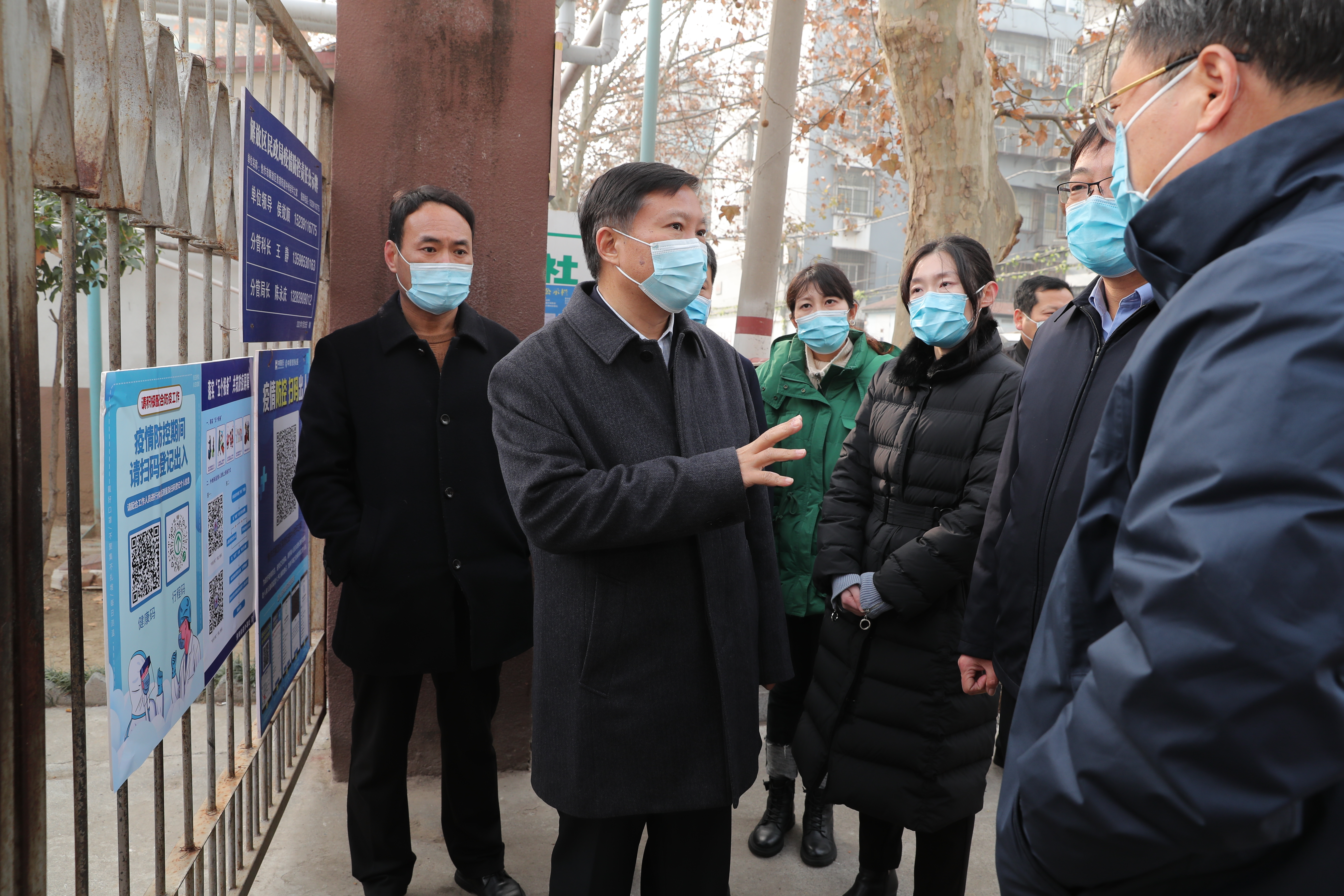 织密织牢疫情防控安全网吴军调研解放区疫情防控工作时强调