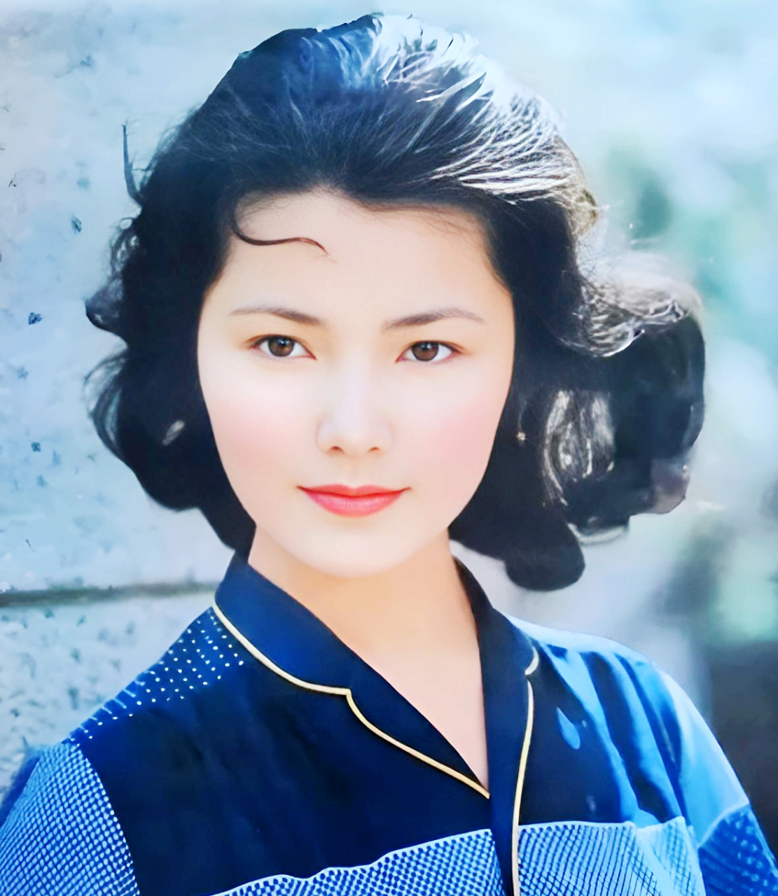 90年代,姜黎黎与汪宝生结婚.孕前检查时,发现姜黎黎的准妈妈身患重病.