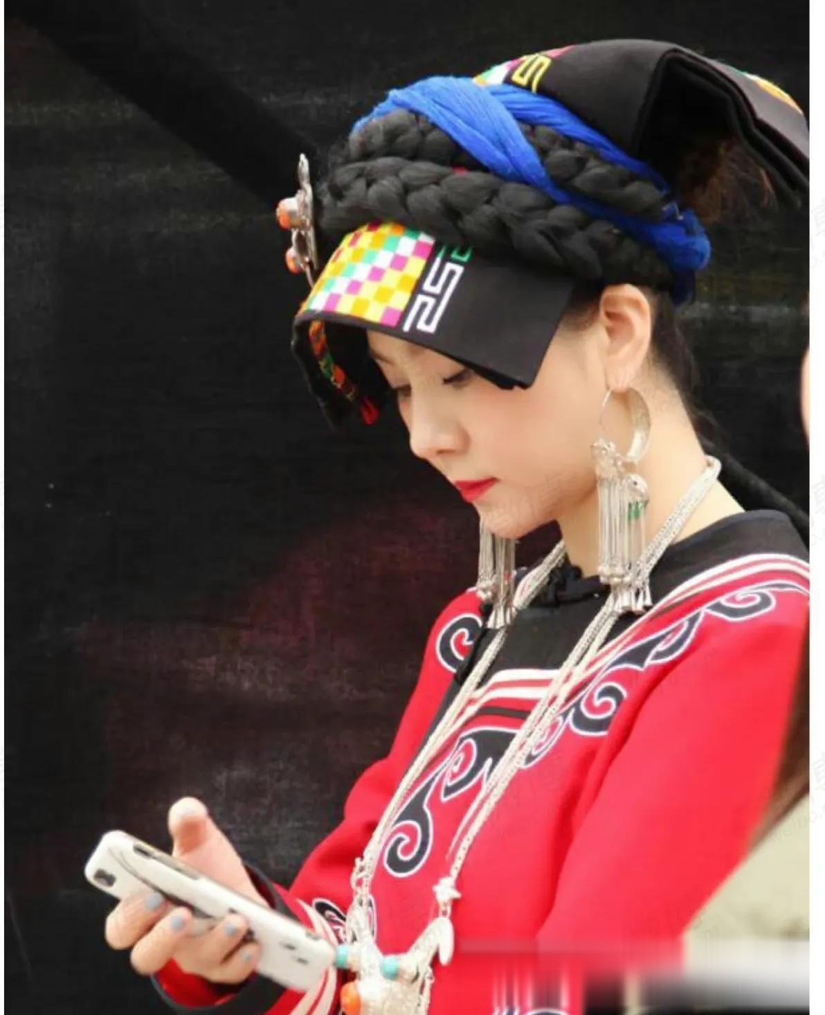 网红"天仙妹妹"尔玛依娜,已嫁人生子,先生是圈外人,宠她如命