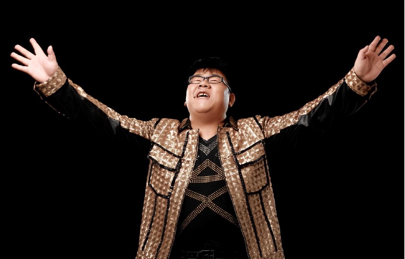 善恶到头终有报!狂妄的"盲人"歌手杨光,已经走上了一条不归路