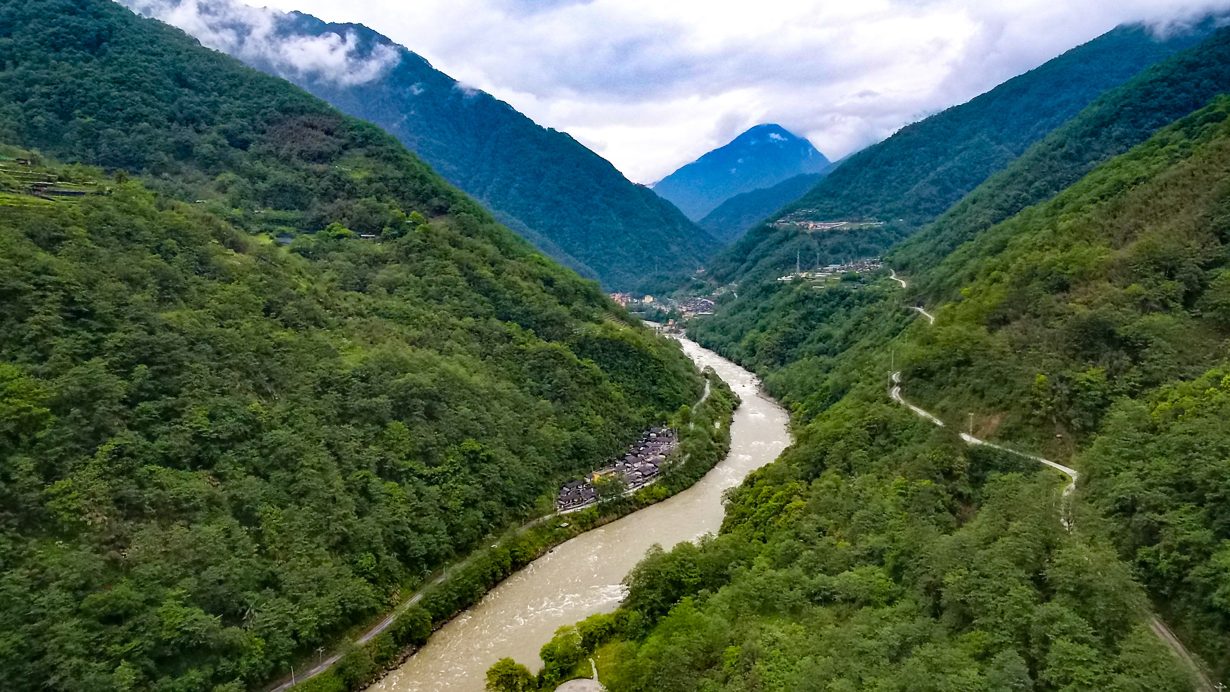 乡村振兴|跨越千年,"彩虹"点亮独龙江幸福生活