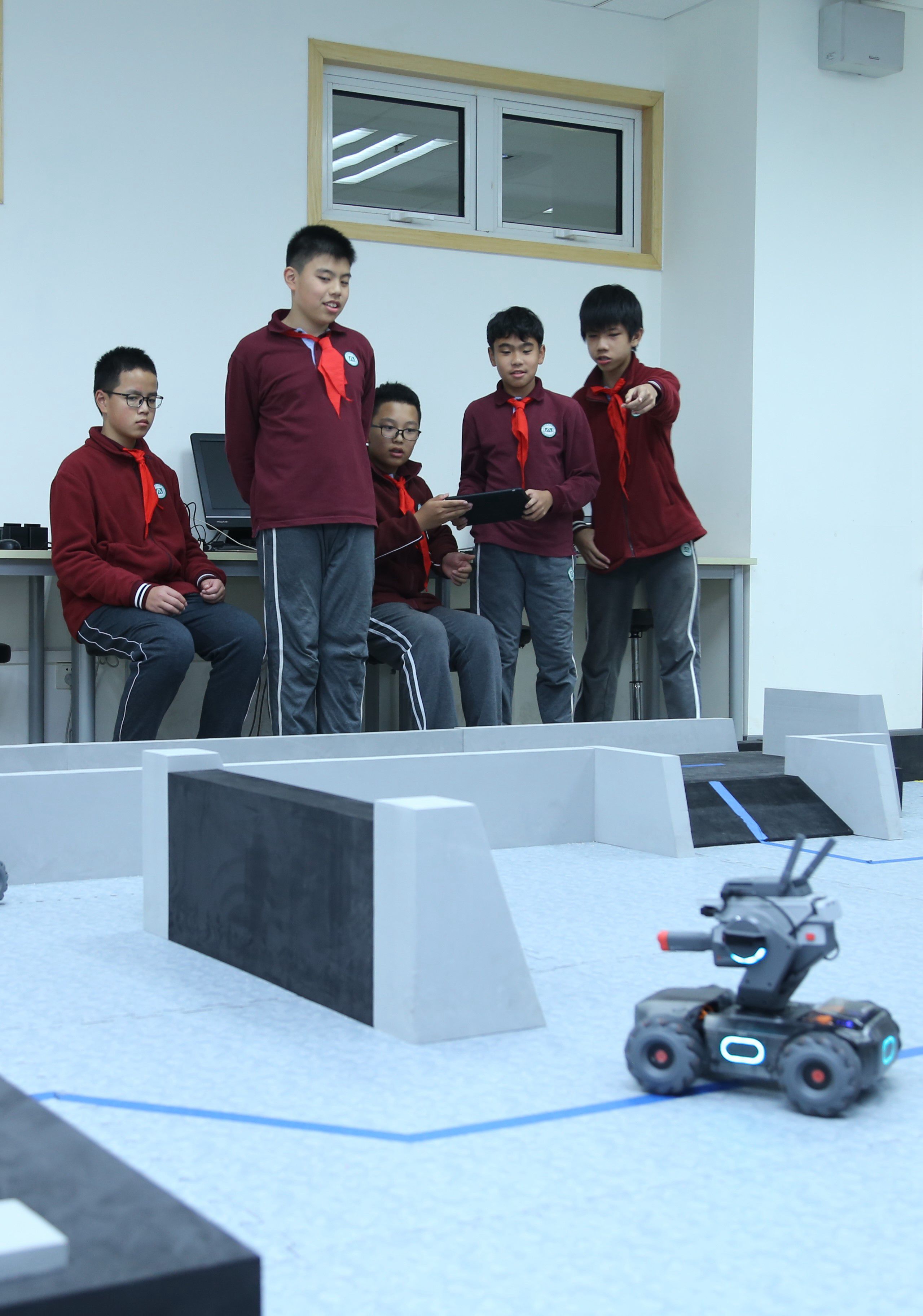 上海建设教育数字驾驶舱体系,已上架教学服务,教辅后勤等91个应用