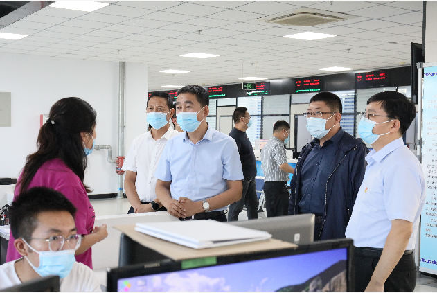 孙广通调研元宝山区优化营商环境及便民服务工作