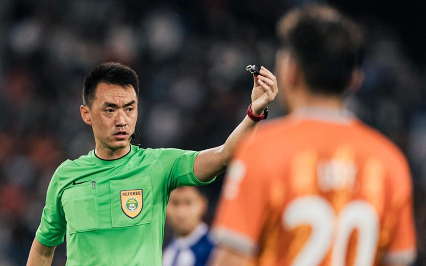 真相曝光?贾德松红牌停赛2场无缘战国安,视频裁判王巍是北京人