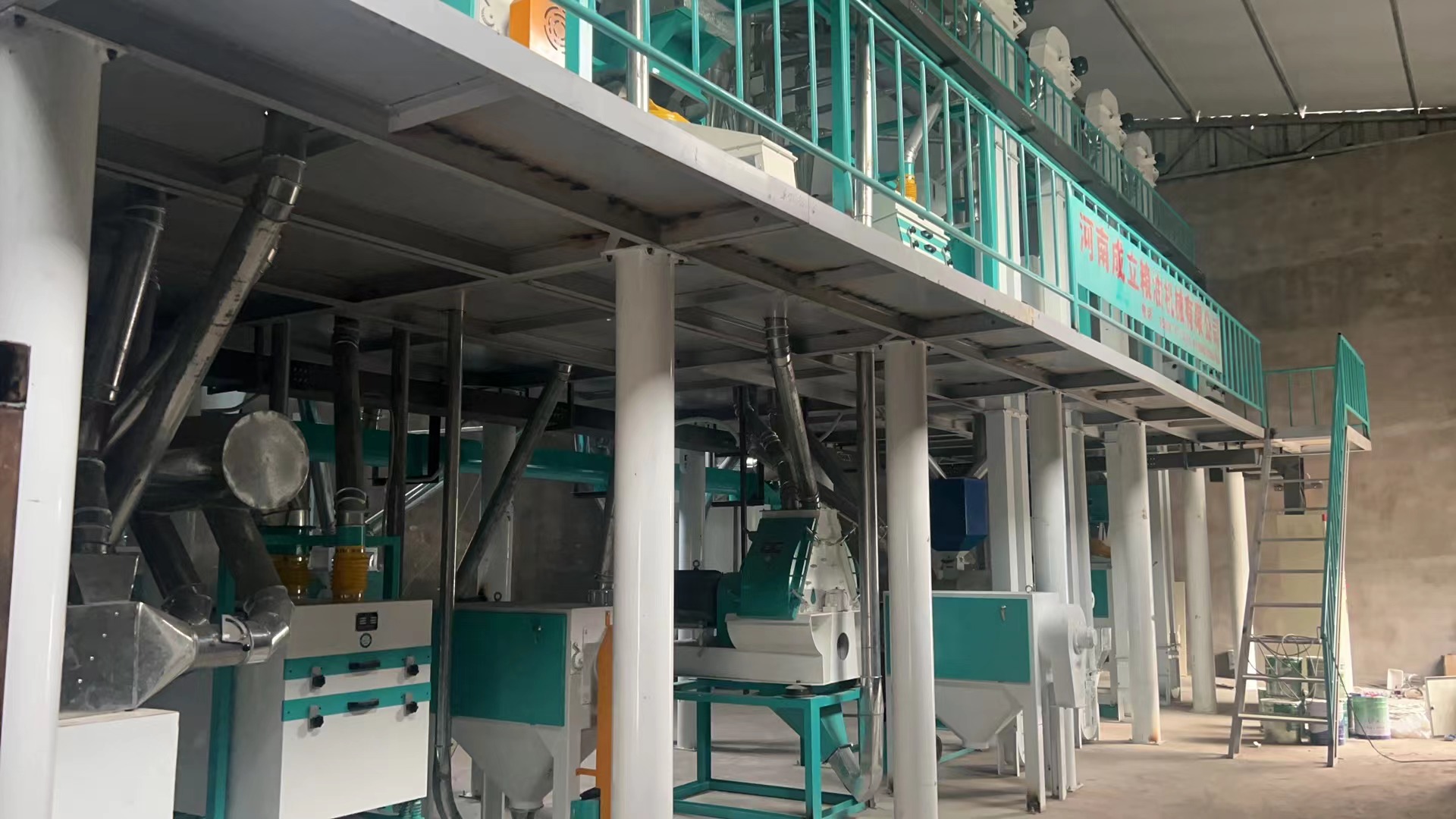 自动调节玉米面粉机械设备 现代智能化200吨大型玉米粉生产线