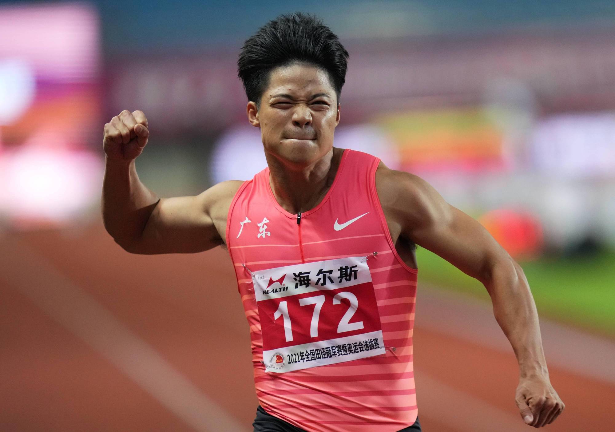 苏炳添,百米赛跑上真正的无冕之王,每一秒都是汗水和努力!