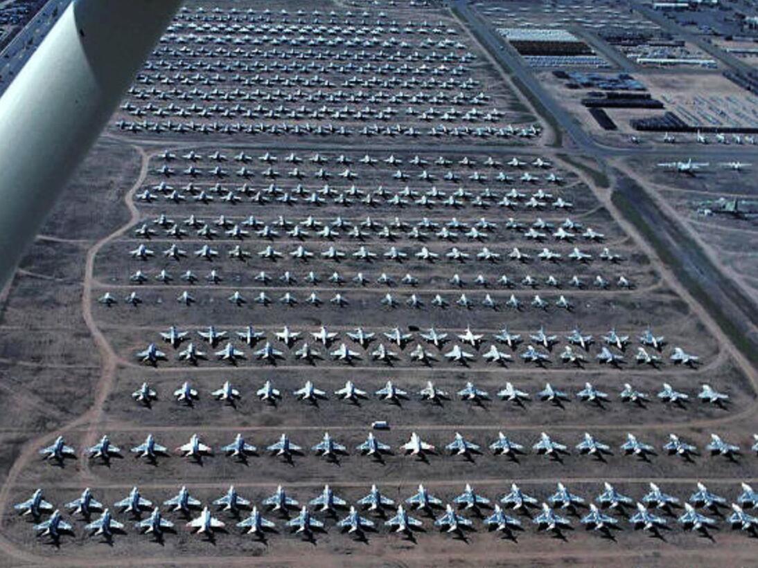 6000架飞机存放于此,全球最大飞机坟场!