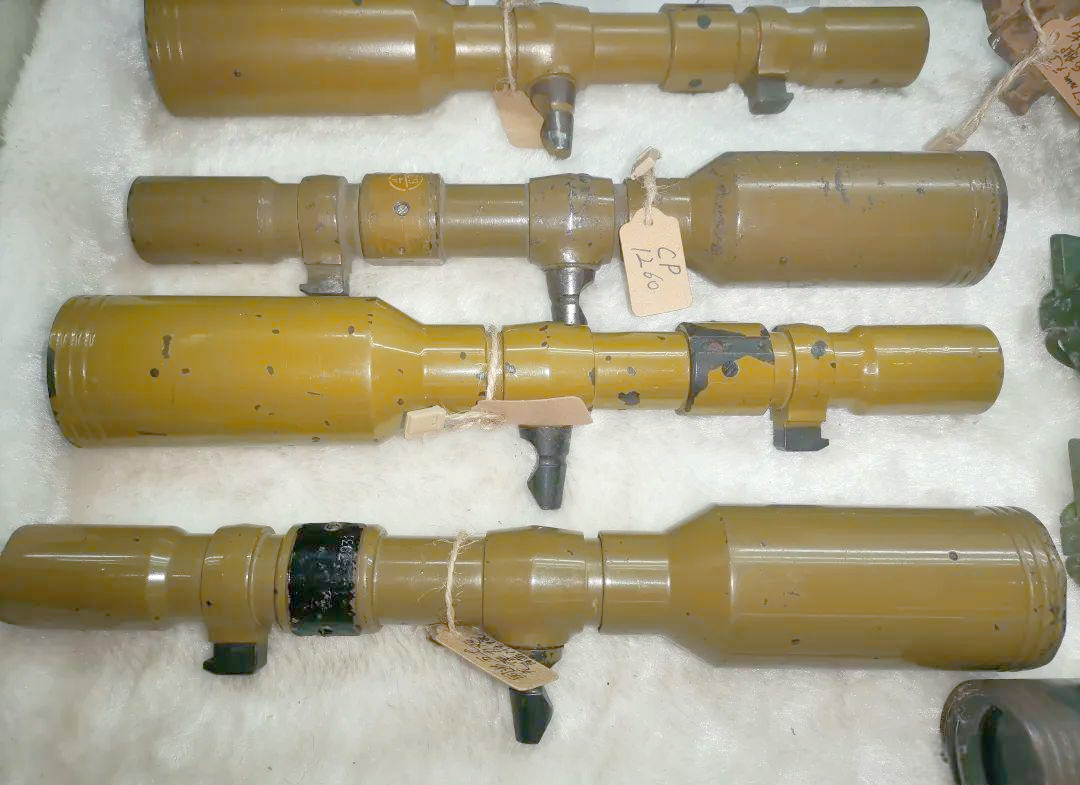 接下来,我们将深入探讨一种典型的直接瞄准镜