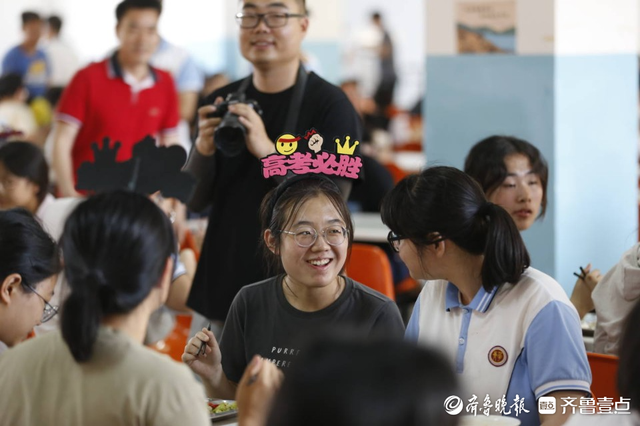 壹點圖集|祝願考生旗開得勝,煙臺青華中學給考生髮