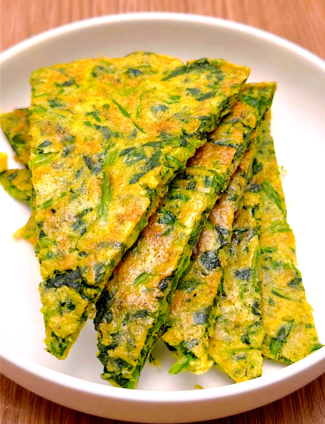 春季养生:菠菜煎饼的简单制作与营养功效
