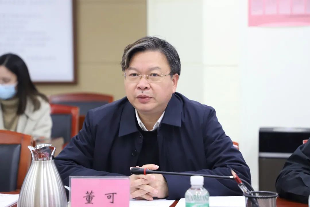 韩兴争与广州南沙区委副书记,区长董可会谈