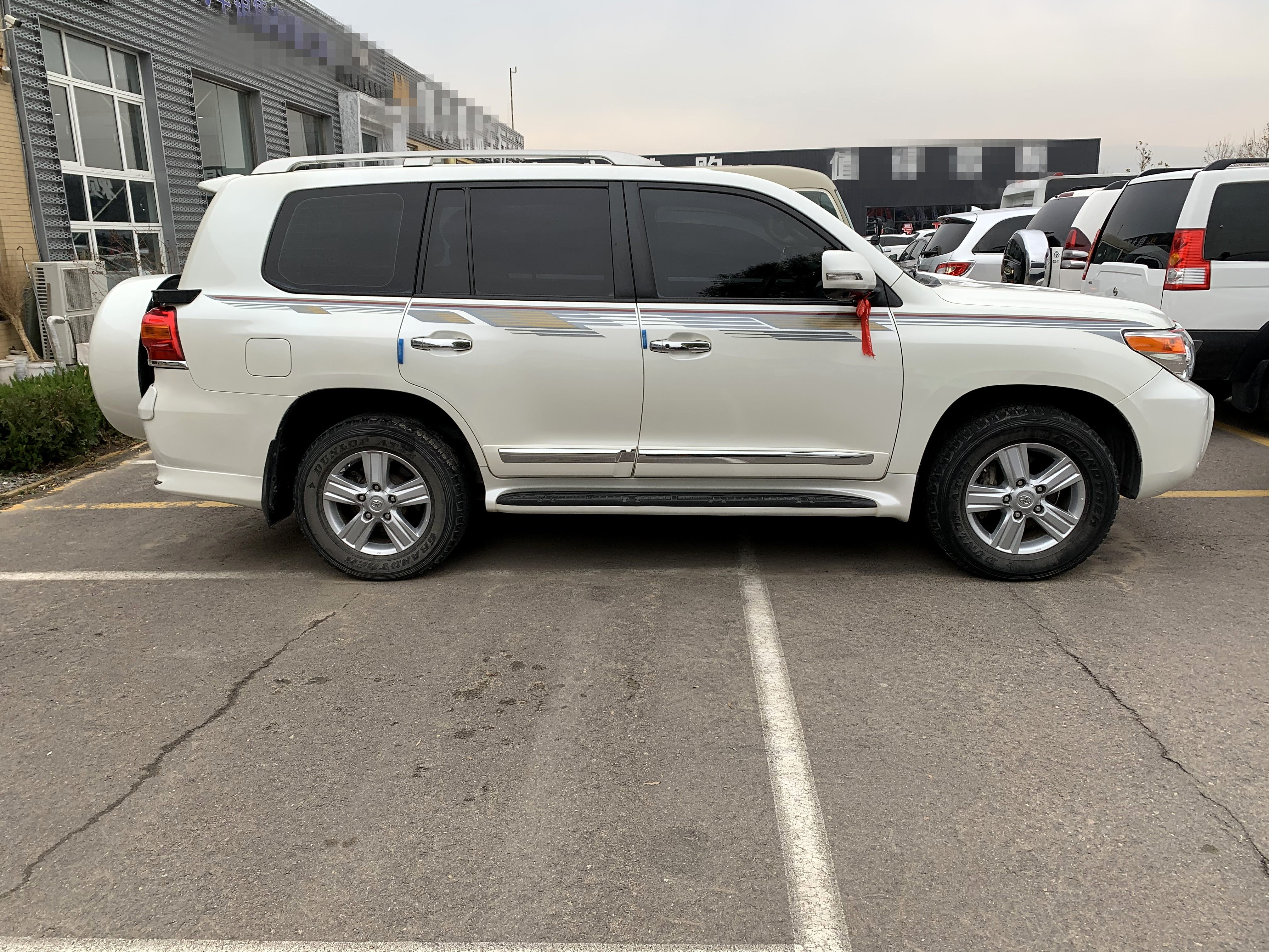 5年车龄的丰田陆巡,排量4.0l,里程超6万,卖50多万值吗