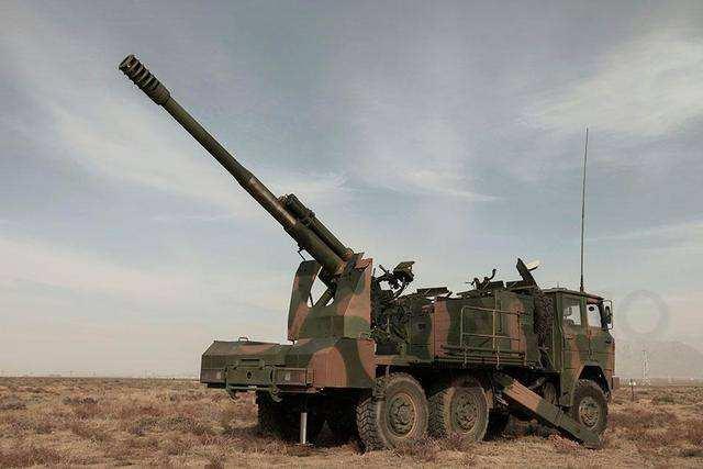 12门牵引式火炮抵达班公湖,炮口指向印军建筑物,英法称大势已去