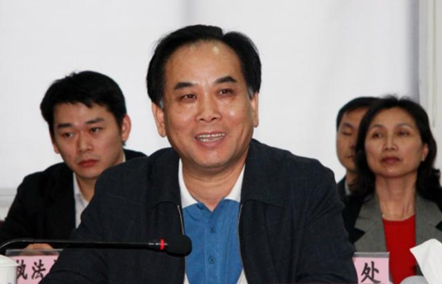 江西"土皇帝"刘积福:疯狂敛财3563万,退休11年后被带走调查