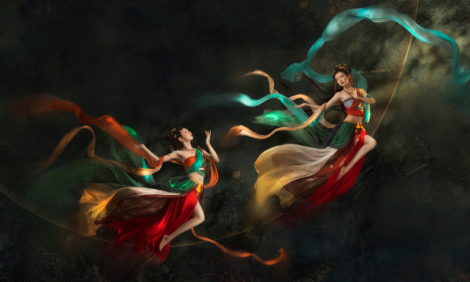 小姐姐穿"汉服"像敦煌飞天,网友:你是从壁画里飞出来的吧?