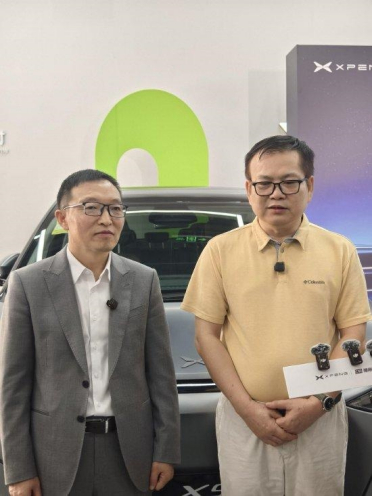 小鹏副总裁：上班出门都用智驾 司机几乎没事干