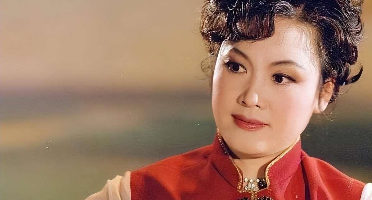 金铁霖娶了小18岁的马秋华,也生了一个儿子,这是怎么回事?