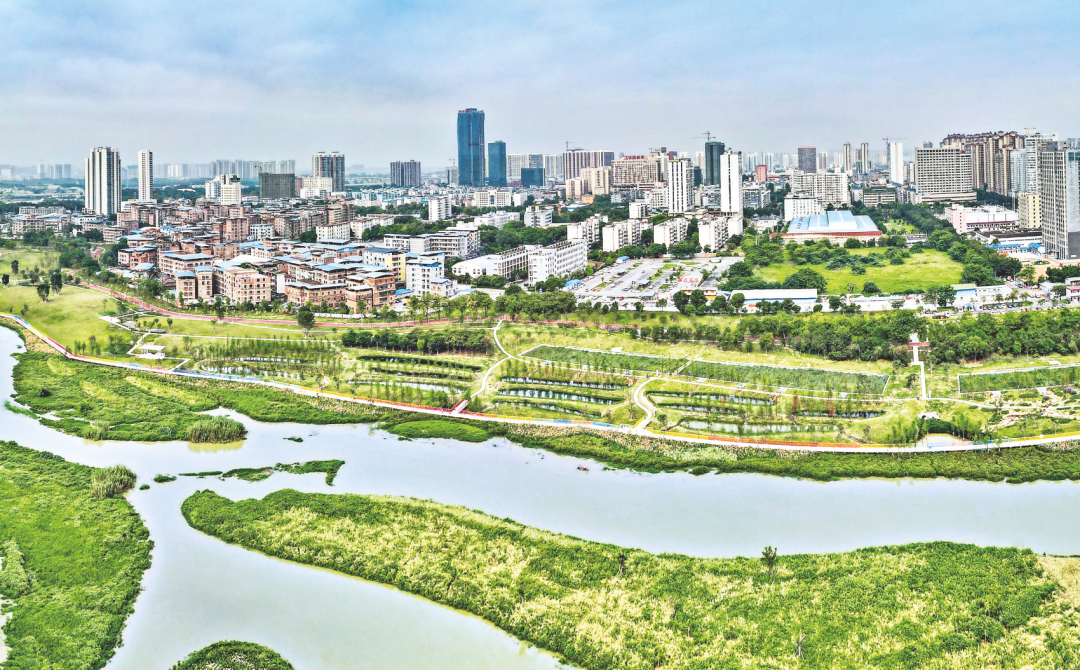 南宁再添新地标——心圩江明月湖公园开园