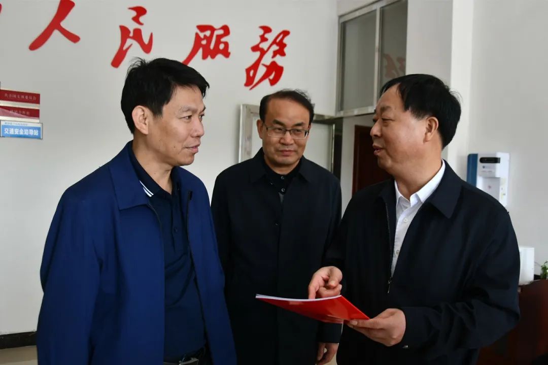 肖拥军调研南岳村乡村振兴工作