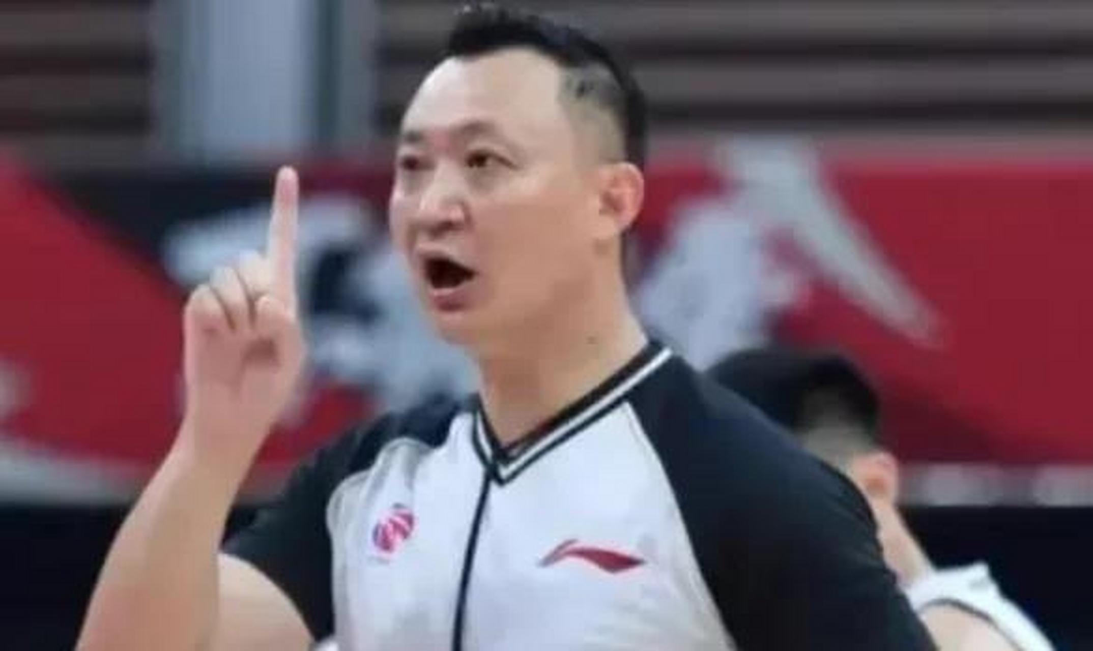 cba还是出手了,广东vs广厦,闫军老师严抓不良犯规!