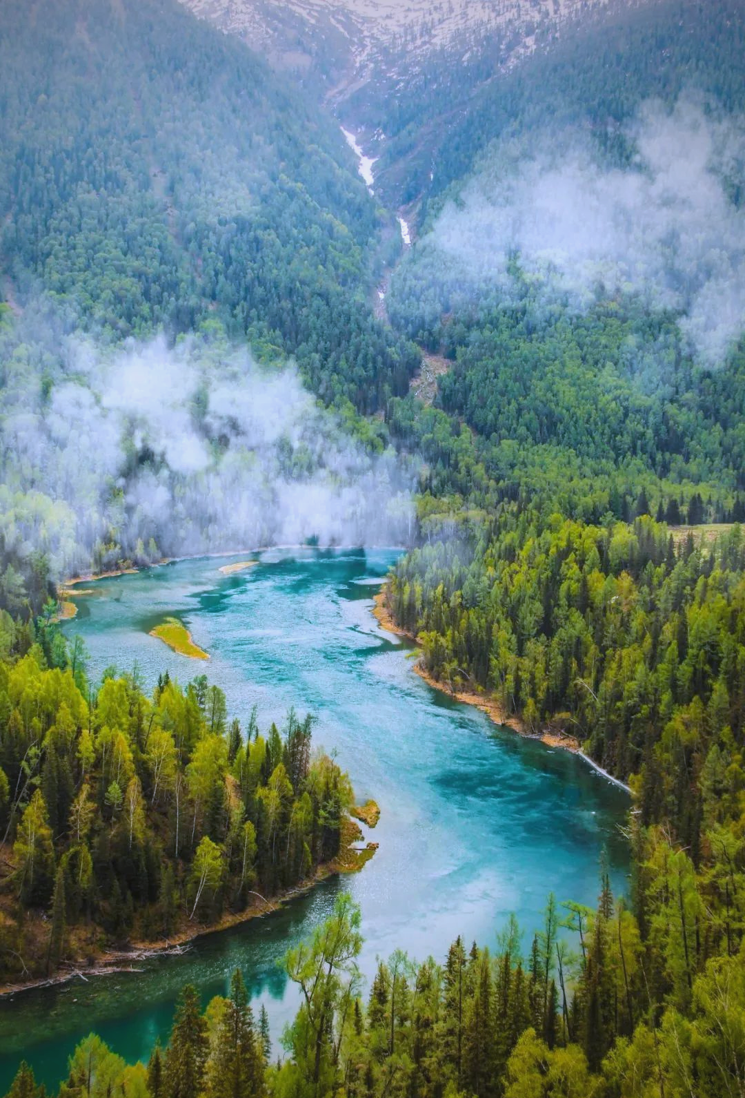 北疆大环线:探索新疆的惊艳与经典,满足你的夏日憧憬与向往