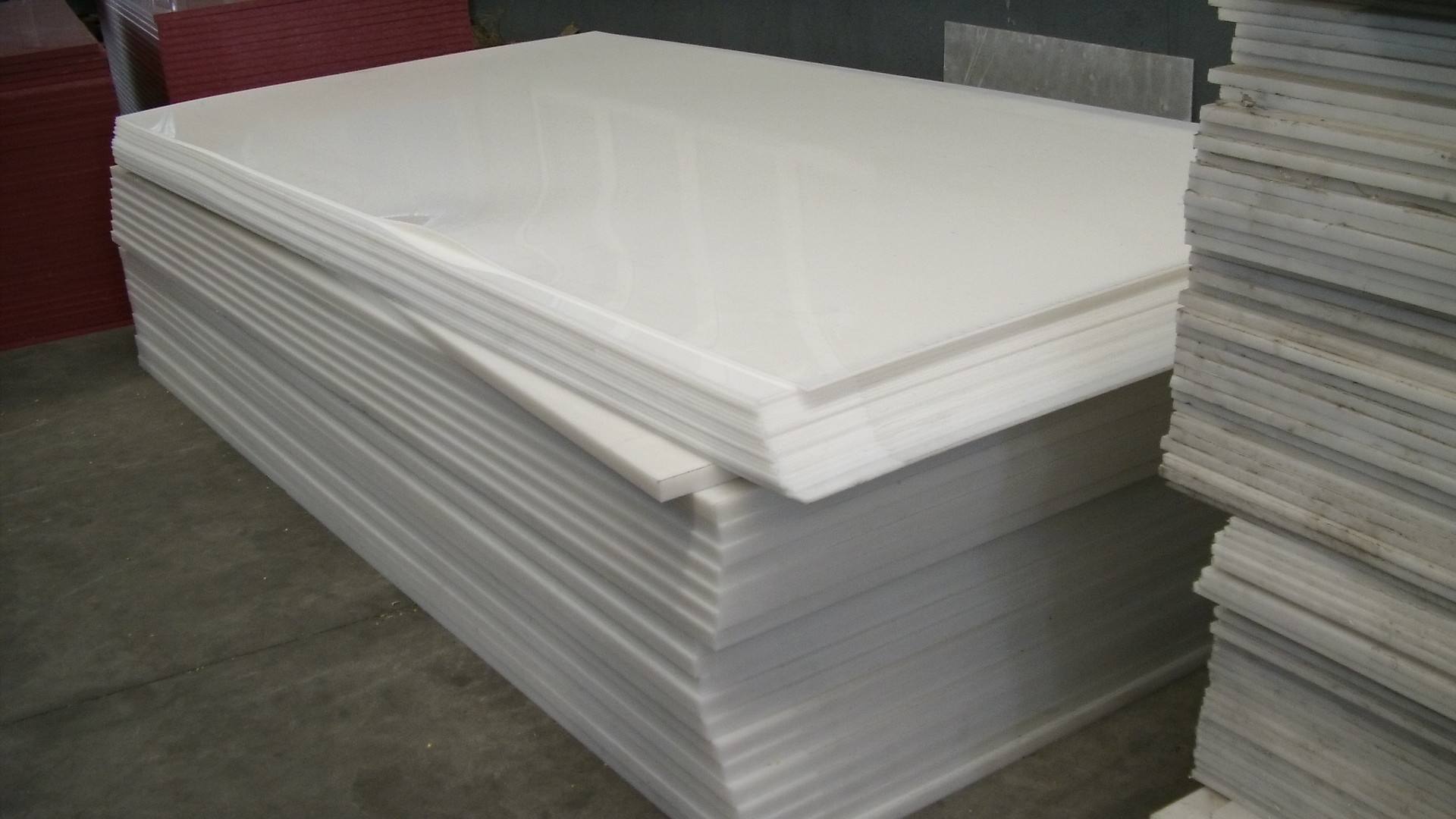 pet面板   颜色艳丽多样,防水性好;易刮花,不耐高温.