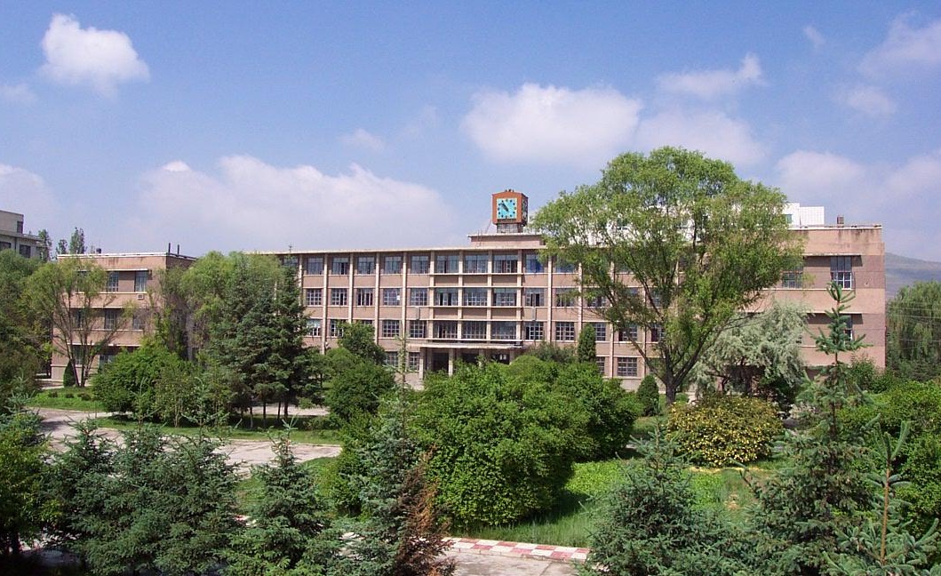 青海大学昆仑学院:更名风波中的新机遇