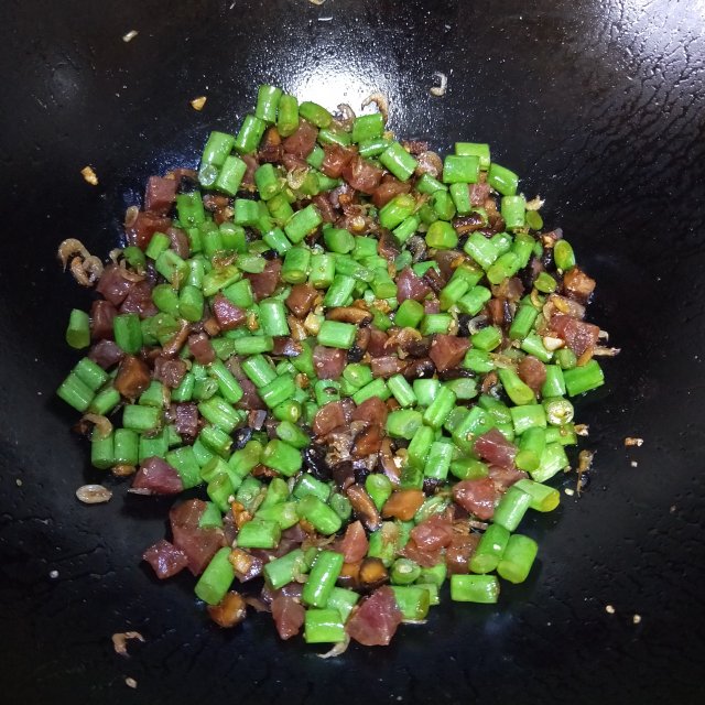 電飯鍋豆角燜飯