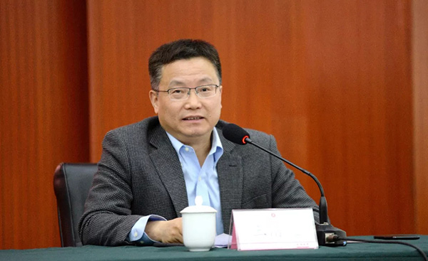 成都大学校长王清远:去年热烈欢迎洪涛书记,今年送别洪涛同志