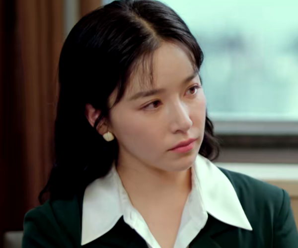 偶像剧里的千年男配,如今演正剧又是男二号,邹廷威太让人心疼了