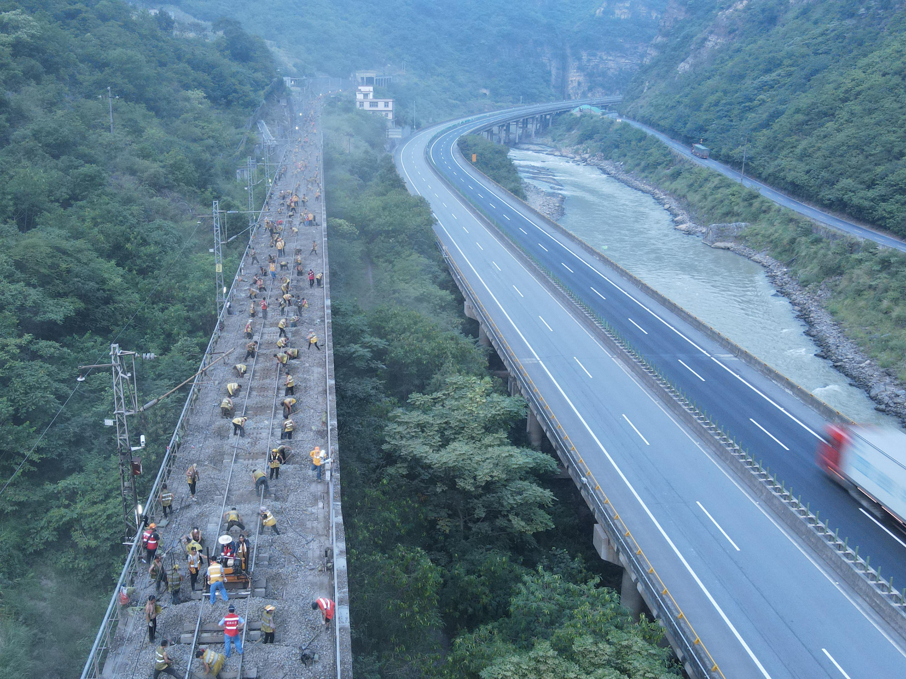 为期47天 宝成,内六,成渝铁路启动大修集中修