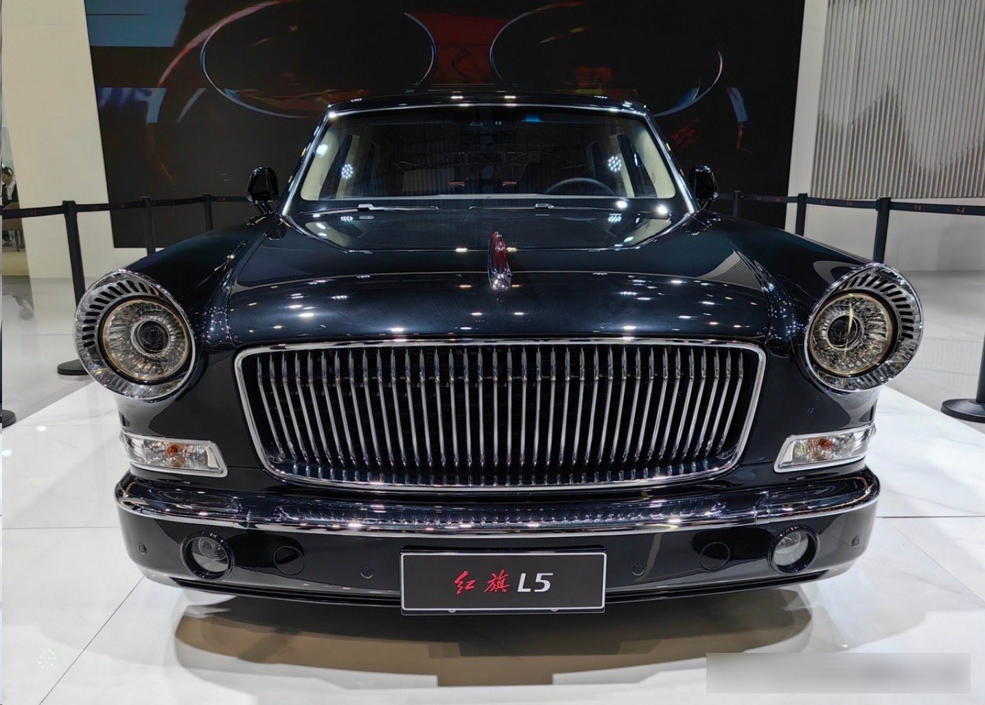 落地超500万的红旗l5,有钱还不一定能买到