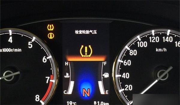 仪表盘显示胎压过低还能开吗?