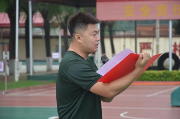 书香军营||定兴县图书馆走进武警定兴中队开展"书香进军营 共筑强军梦